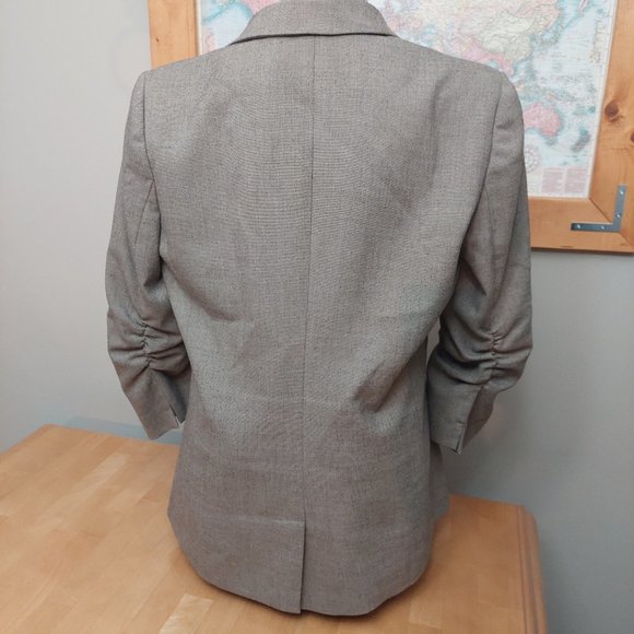 Calvin Klein Single Breasted Blazer faux pockets, single button, rouch sleeves - Picture 10 of 13